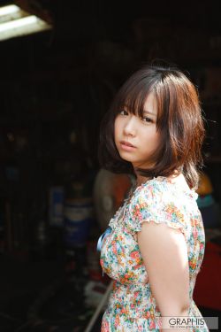 早上醒来结合处粘在一起受